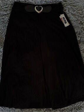 Black Women’s Capris with Heart Belt Detail